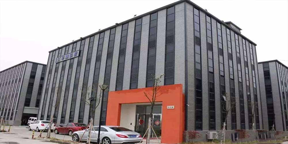 寧夏 ** 石化有限公司用高服自動(dòng)排渣過濾機(jī)給液蠟去色、除雜
